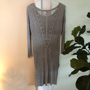 Alya Lace Back Tunic